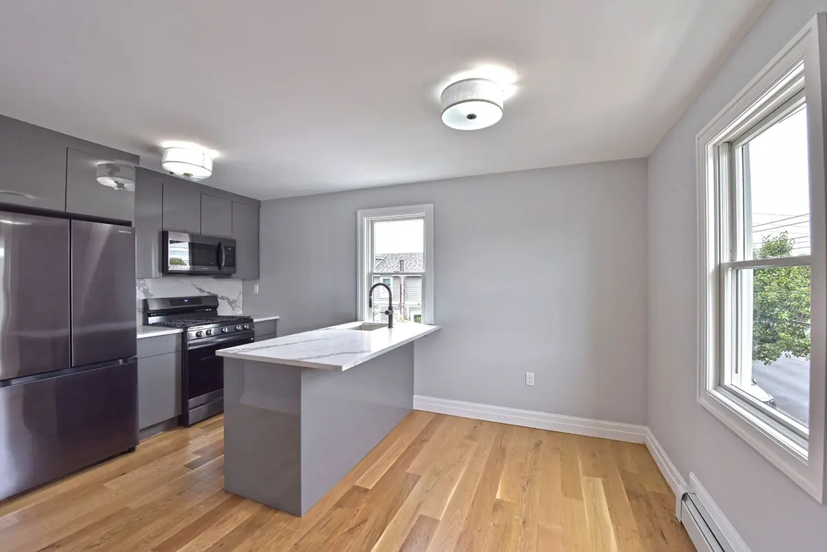 1017 E 92nd Street