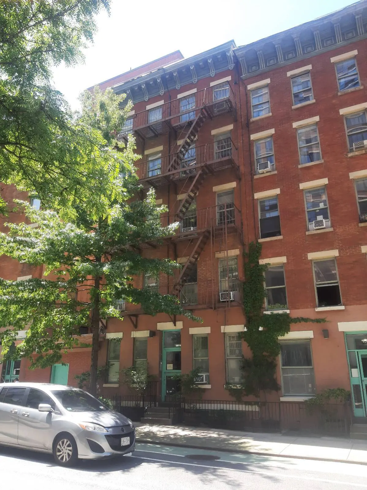 image 500 W 55th Street #3E
